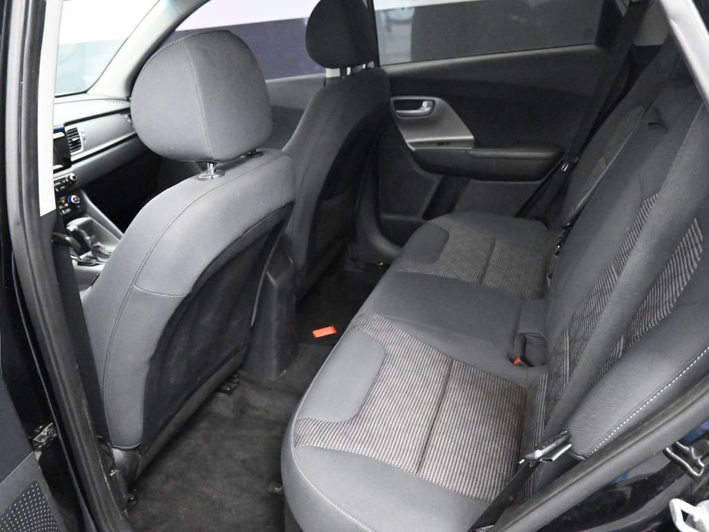 Used 2017 Kia Niro LX image 14