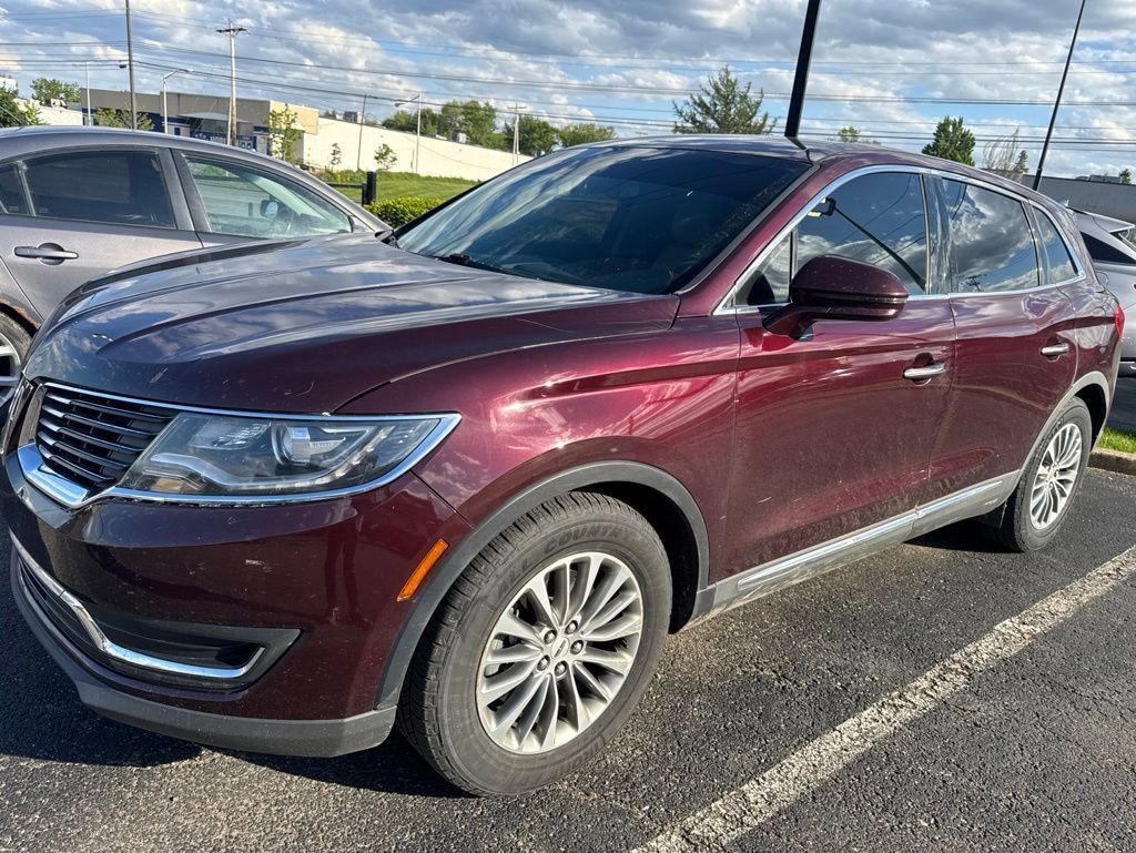 Used 2017 Lincoln MKX Select w/ Select Plus Package FWD image 1