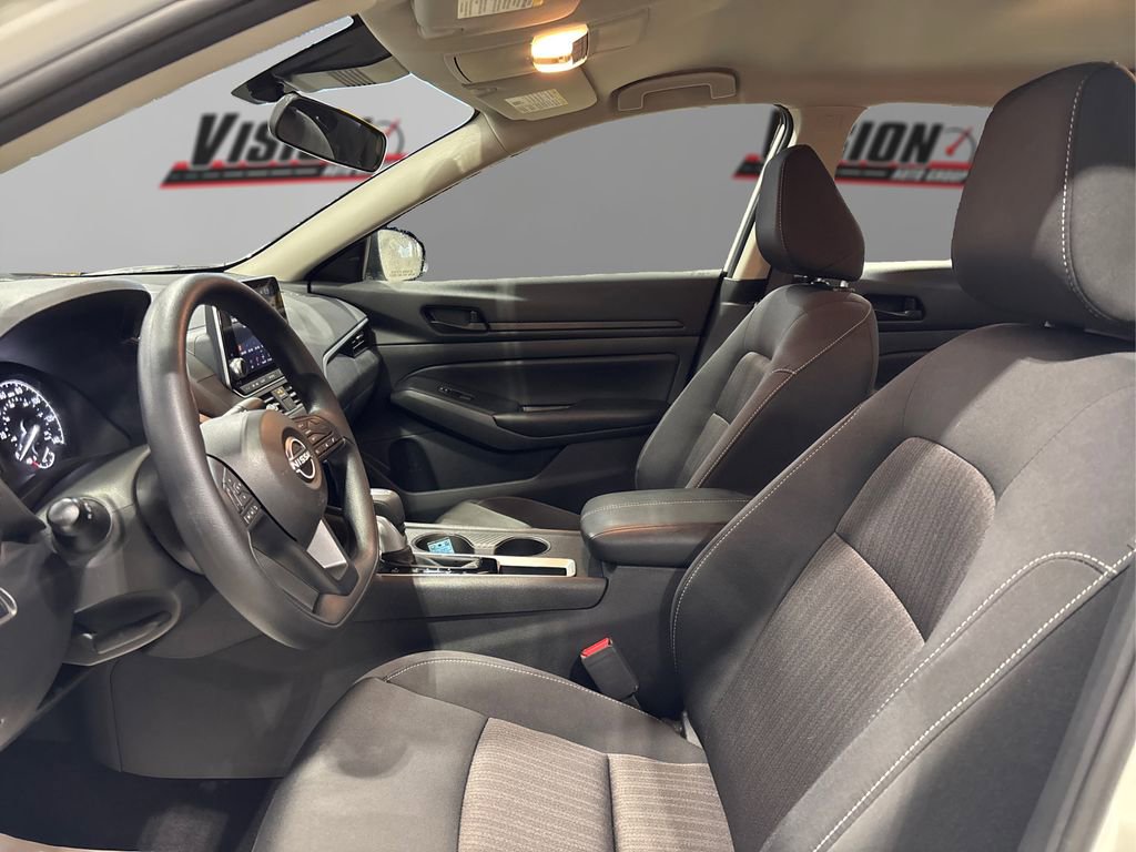 Certified 2025 Nissan Altima 2.5 S image 9