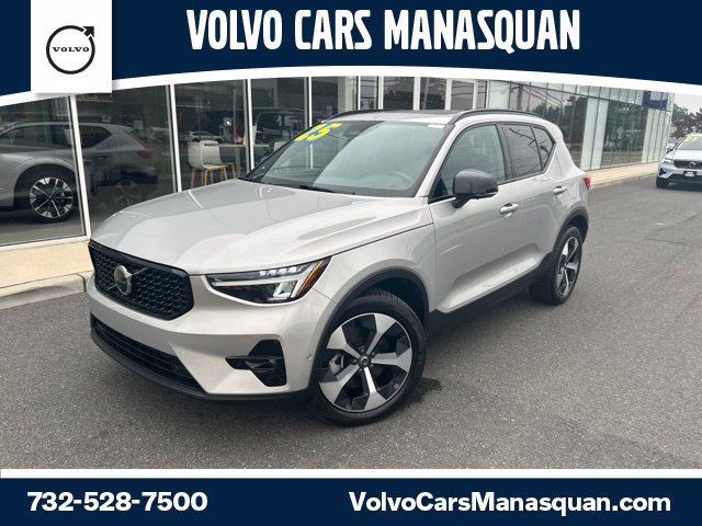 Certified 2025 Volvo XC40 B5 Plus