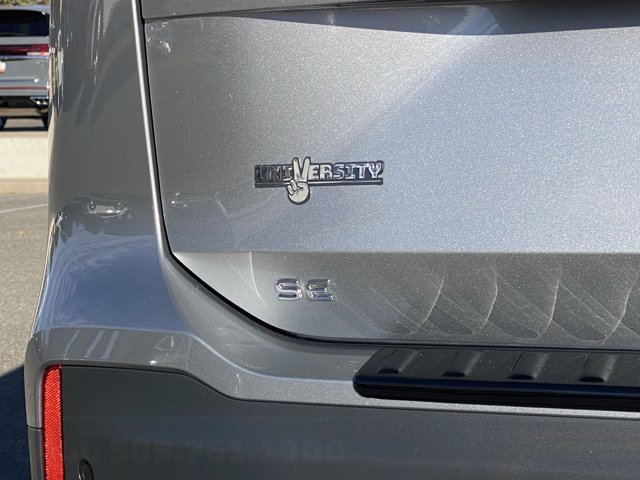 New 2026 Volkswagen Tiguan SE FWD image 21