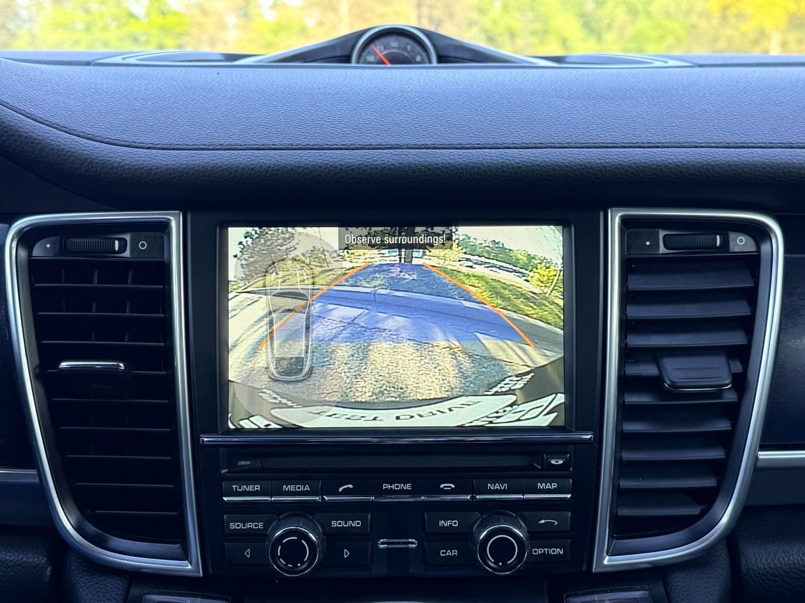 Used 2015 Porsche Panamera 4 image 30