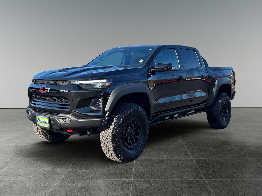 Used 2024 Chevrolet Colorado ZR2 w/ ZR2 Bison Edition AWD/4WD image 3