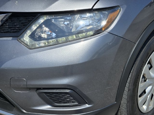 Used 2016 Nissan Rogue S w/ Appearance Package FWD image 8