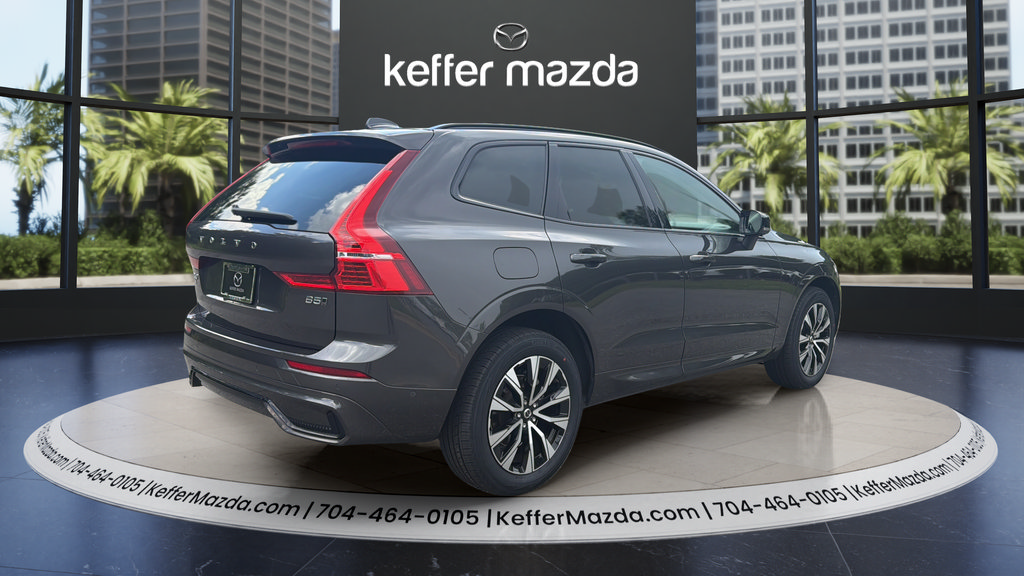 Used 2024 Volvo XC60 B5 Plus AWD/4WD image 7