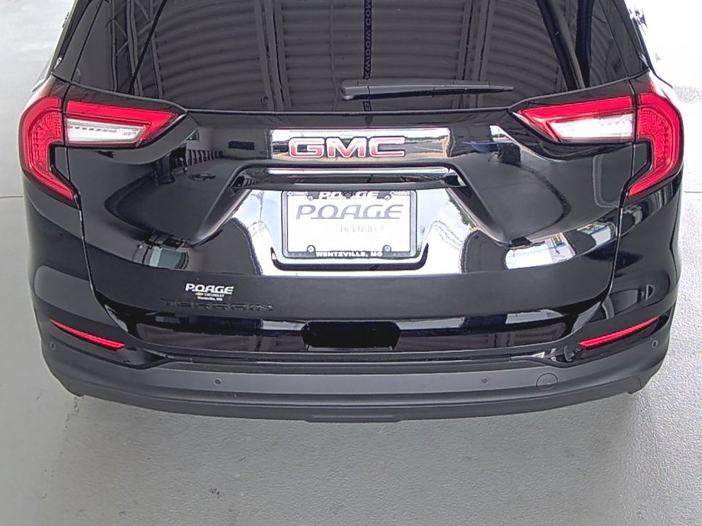 Used 2022 GMC Terrain SLT w/ Tech Package image 12