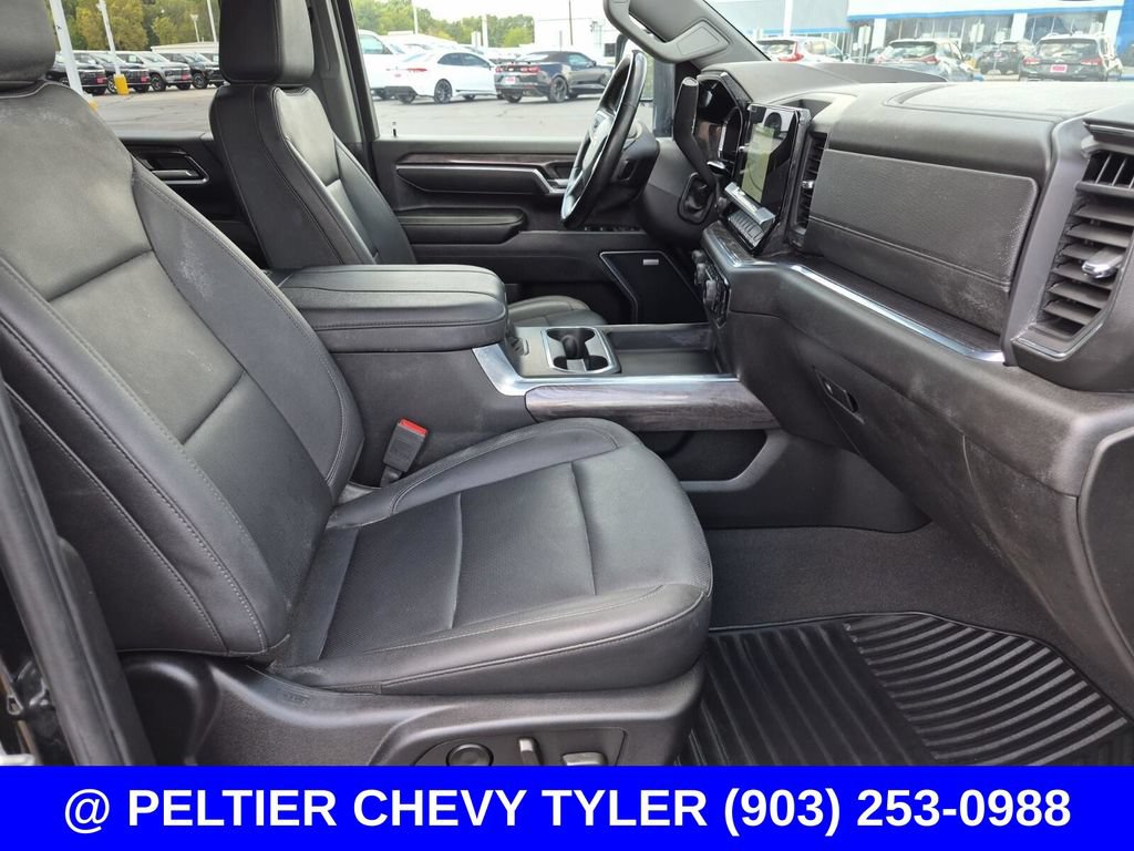 Used 2025 Chevrolet Silverado 2500 LTZ w/ Z71 Chrome Sport Edition AWD/4WD image 14