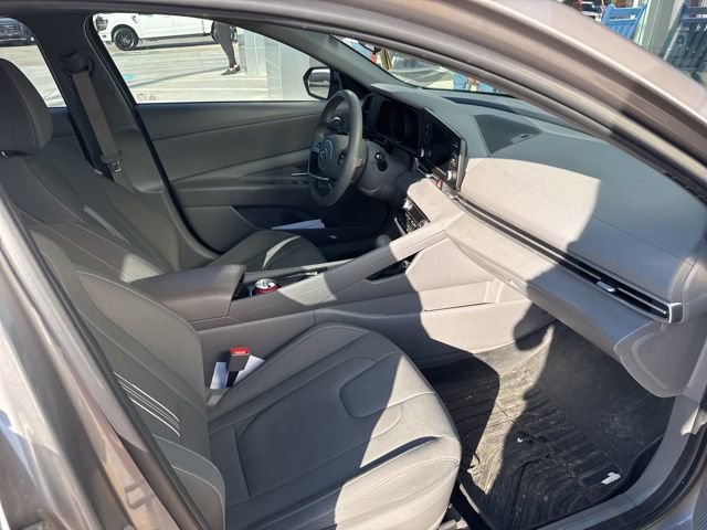 Used 2023 Hyundai Elantra Blue FWD image 34