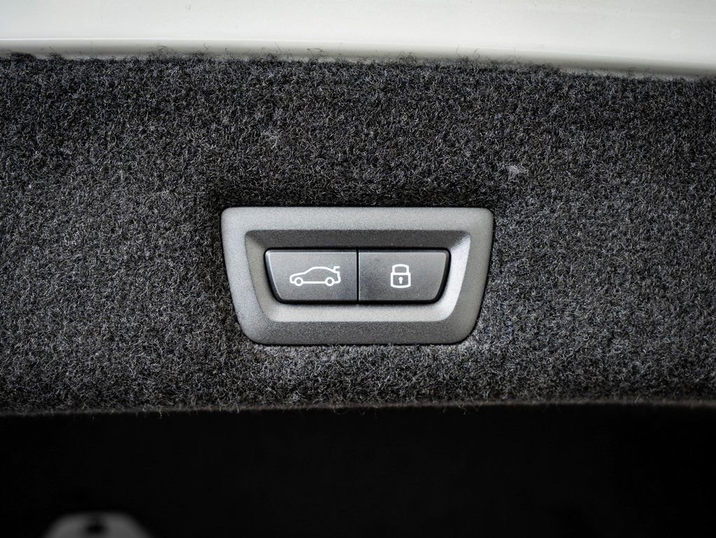 New 2026 BMW 740i xDrive w/ Executive Package image 18