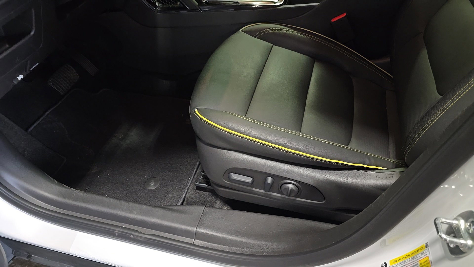 New 2025 Chevrolet TrailBlazer ACTIV w/ Convenience Package image 16