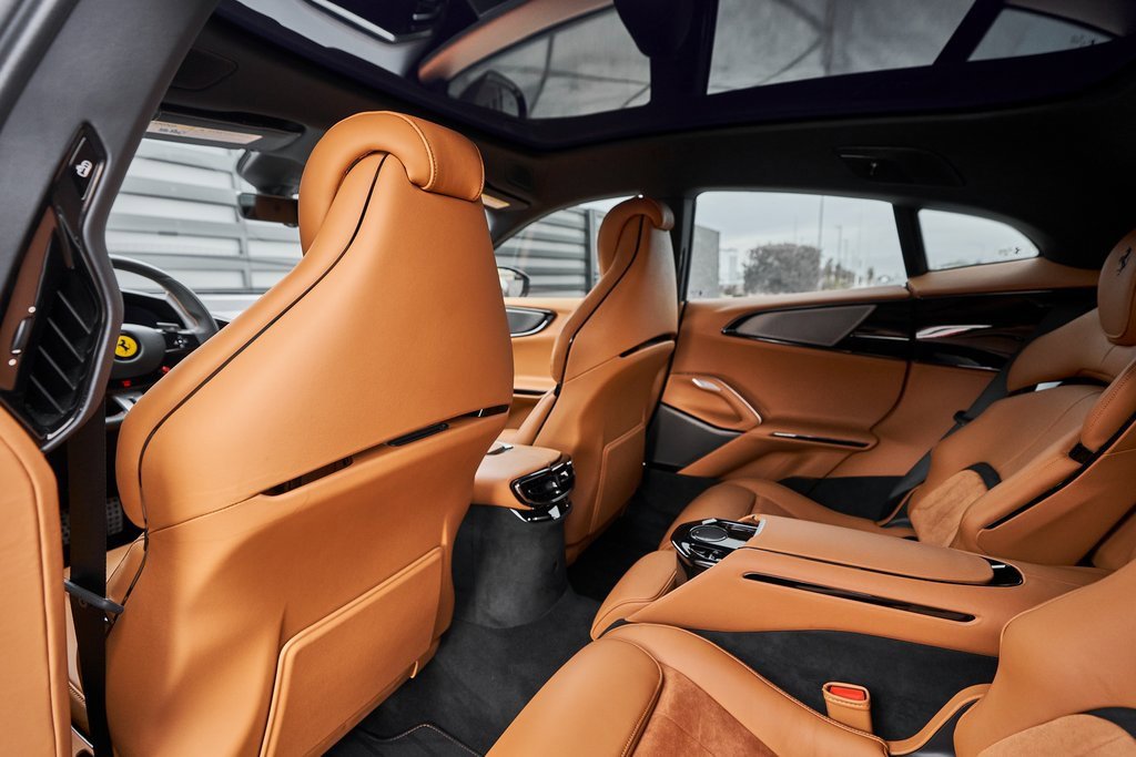 Used 2025 Ferrari Purosangue image 45