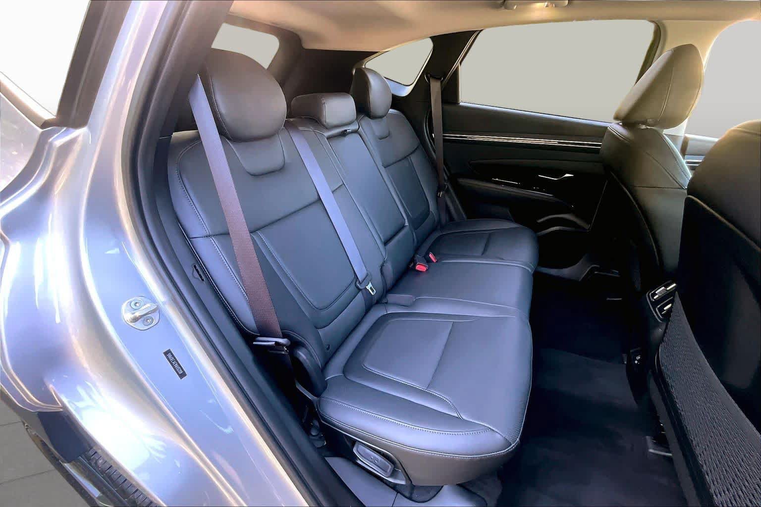 Used 2022 Hyundai Tucson Limited AWD/4WD image 18