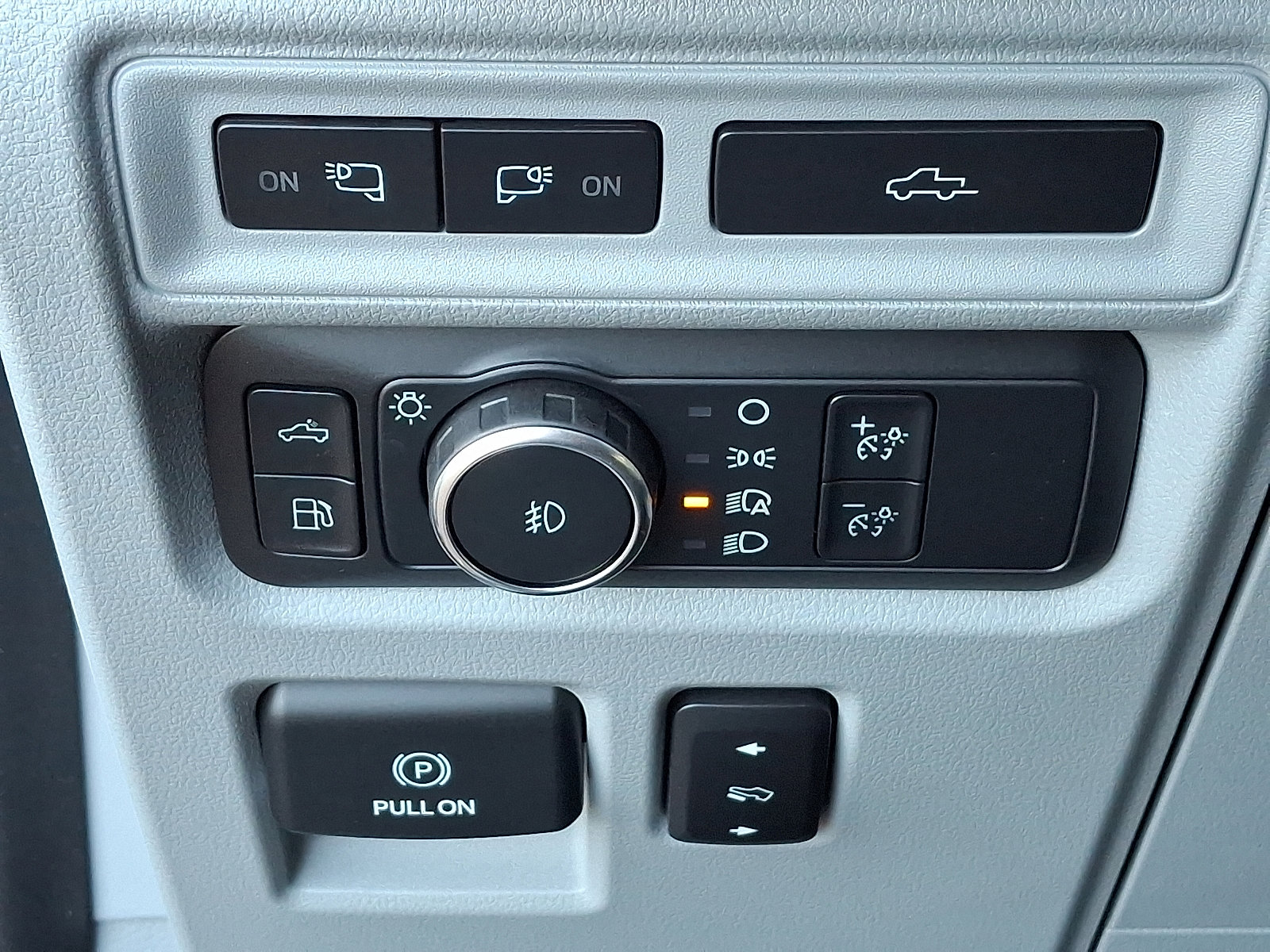 Used 2022 Ford F150 Limited image 28