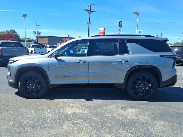 New 2026 Chevrolet Traverse RS w/ LPO, Floor Liner Package FWD image 8