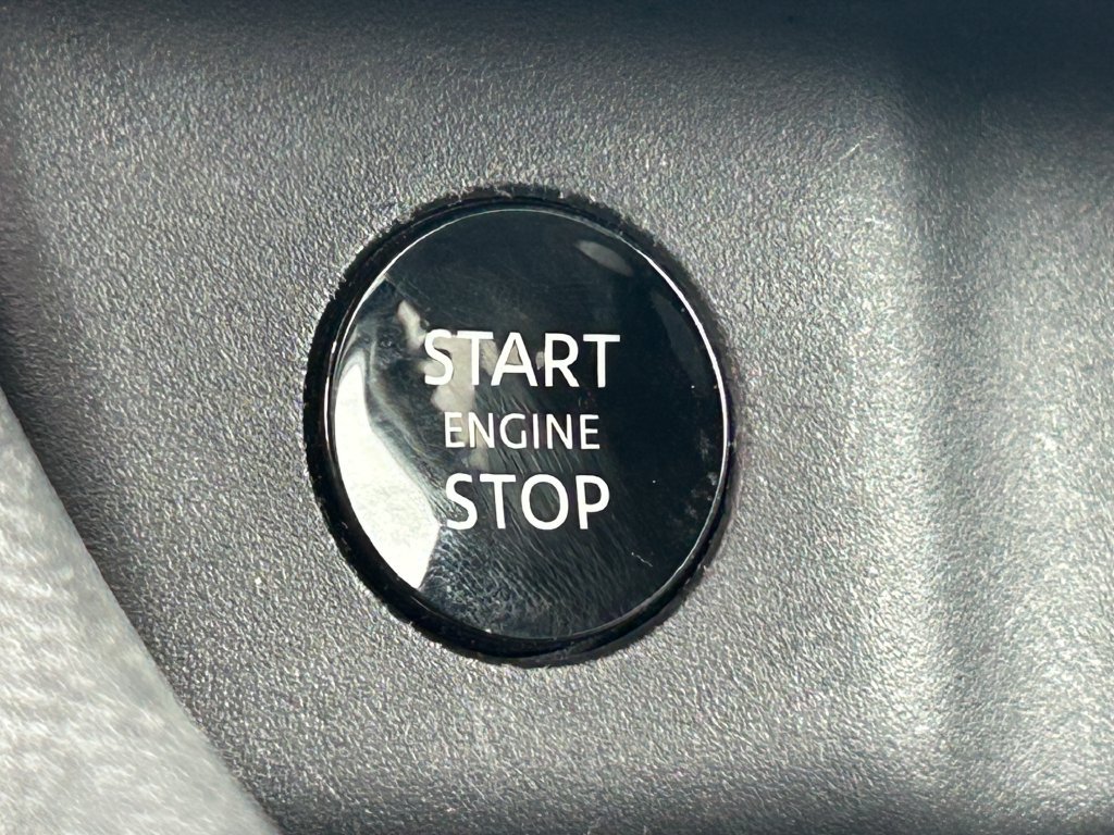 Used 2024 Nissan Rogue S FWD image 14