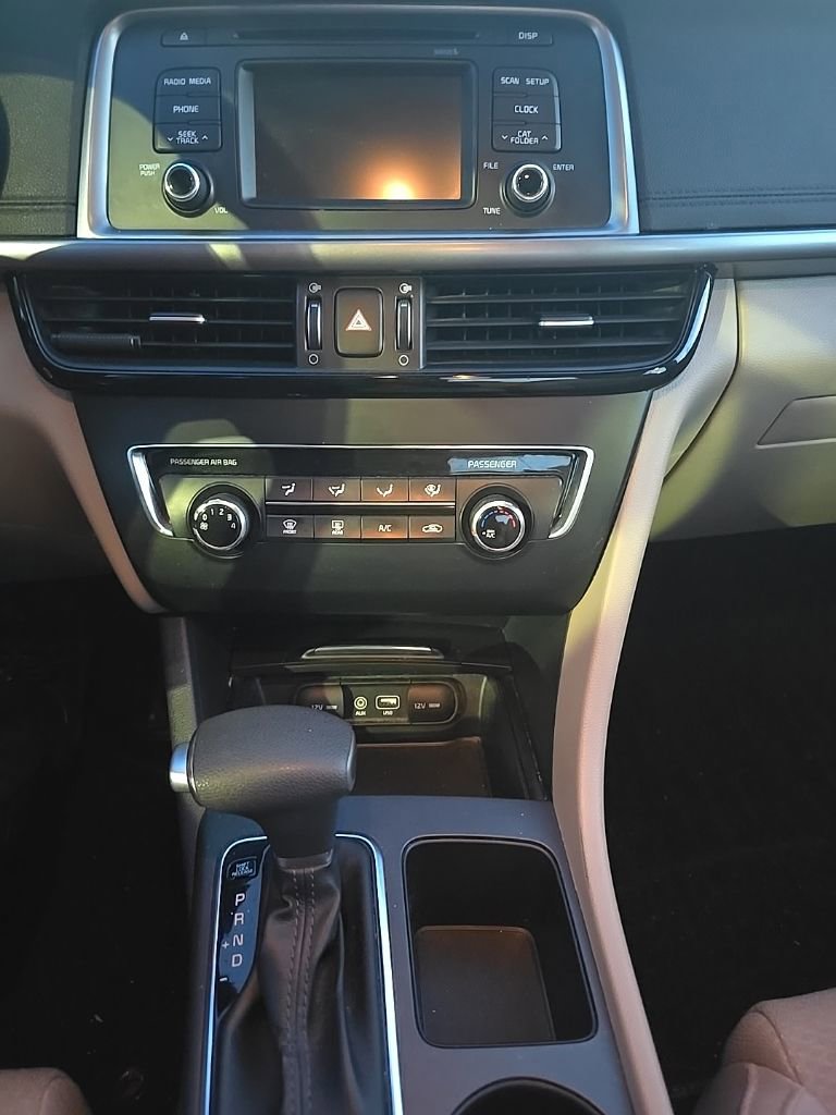 Used 2017 Kia Optima LX image 10