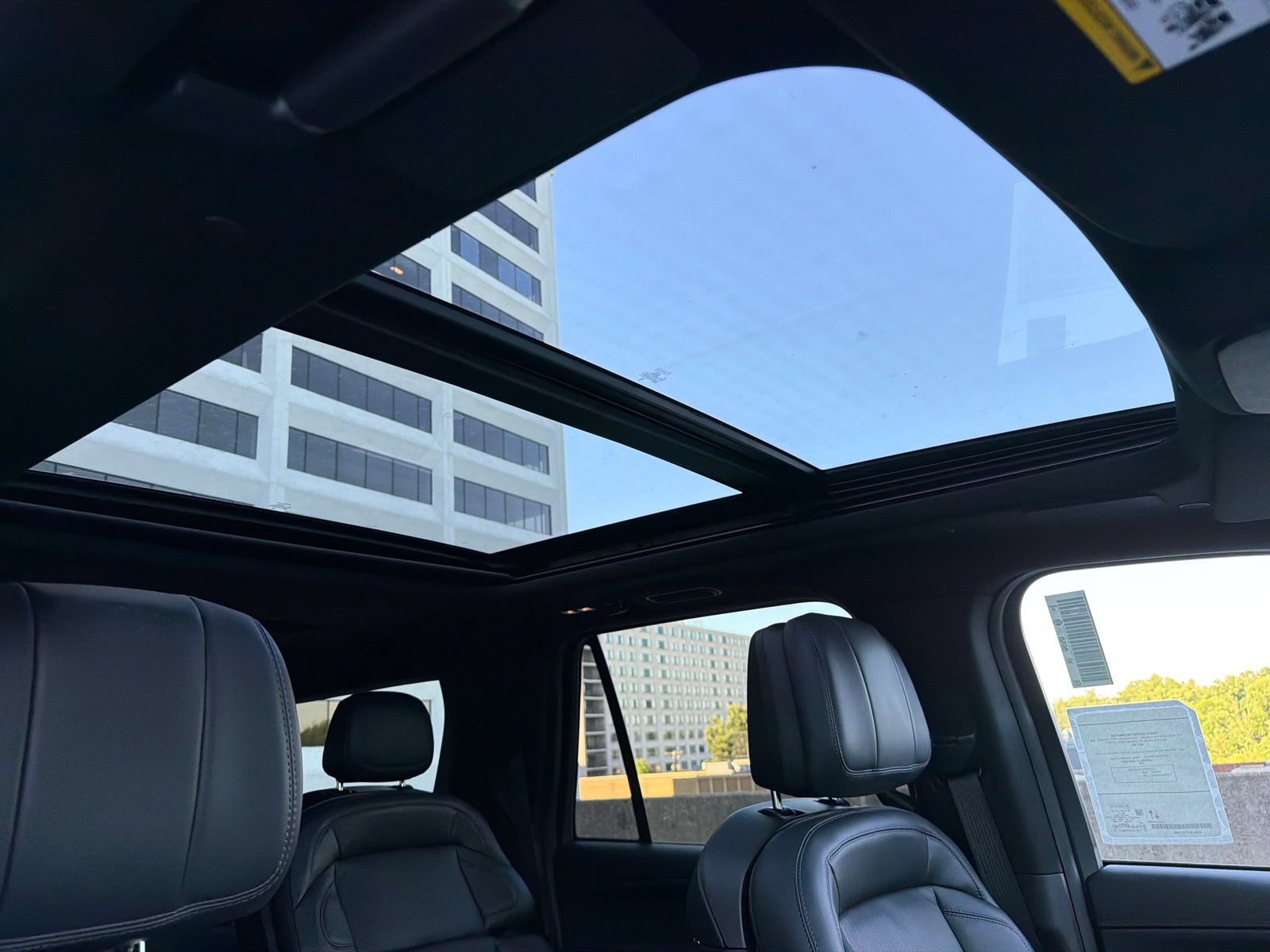 New 2026 Lincoln Navigator L Reserve w/ Jet Appearance Package AWD/4WD image 14
