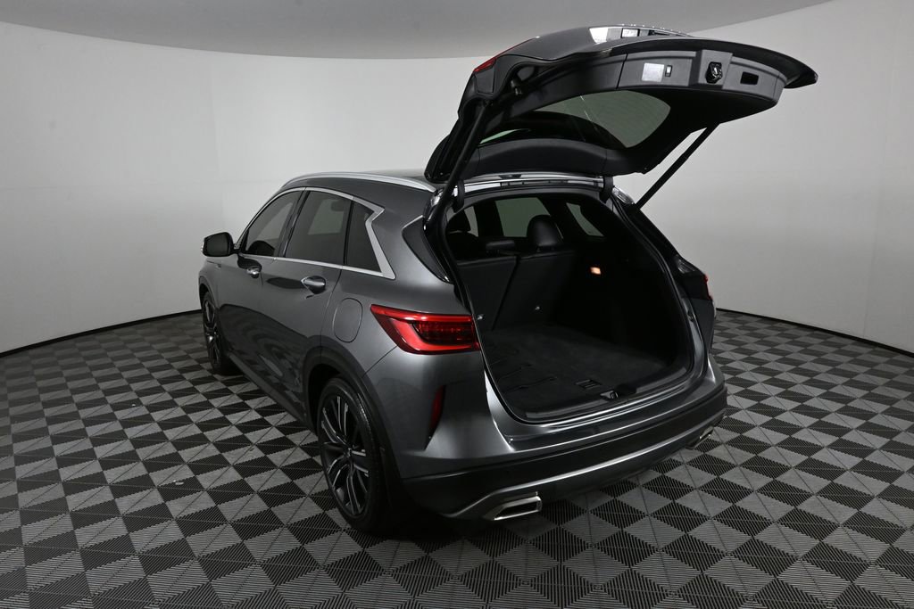 Used 2021 INFINITI QX50 Luxe w/ Appearance Package FWD image 31