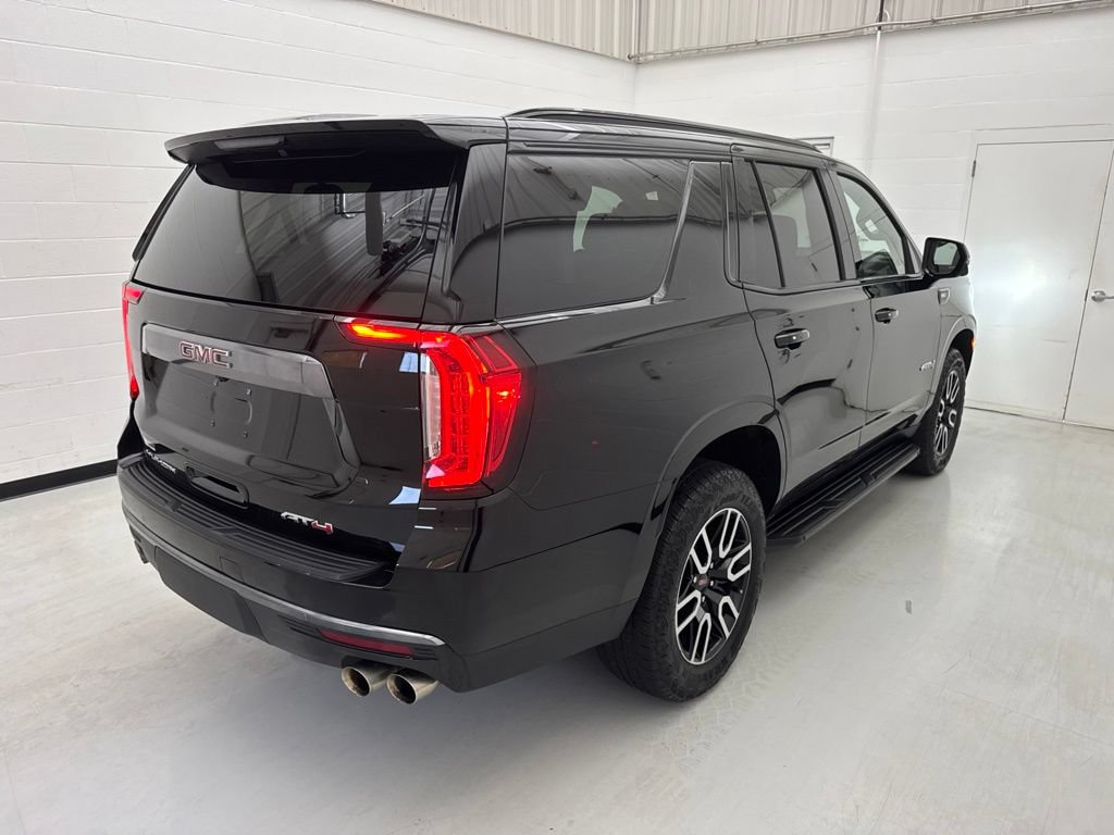 Used 2024 GMC Yukon AT4 w/ Technology Package AWD/4WD image 11