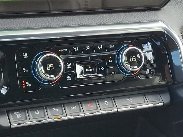 New 2026 GMC Sierra 2500 Denali w/ Denali Reserve Package image 16