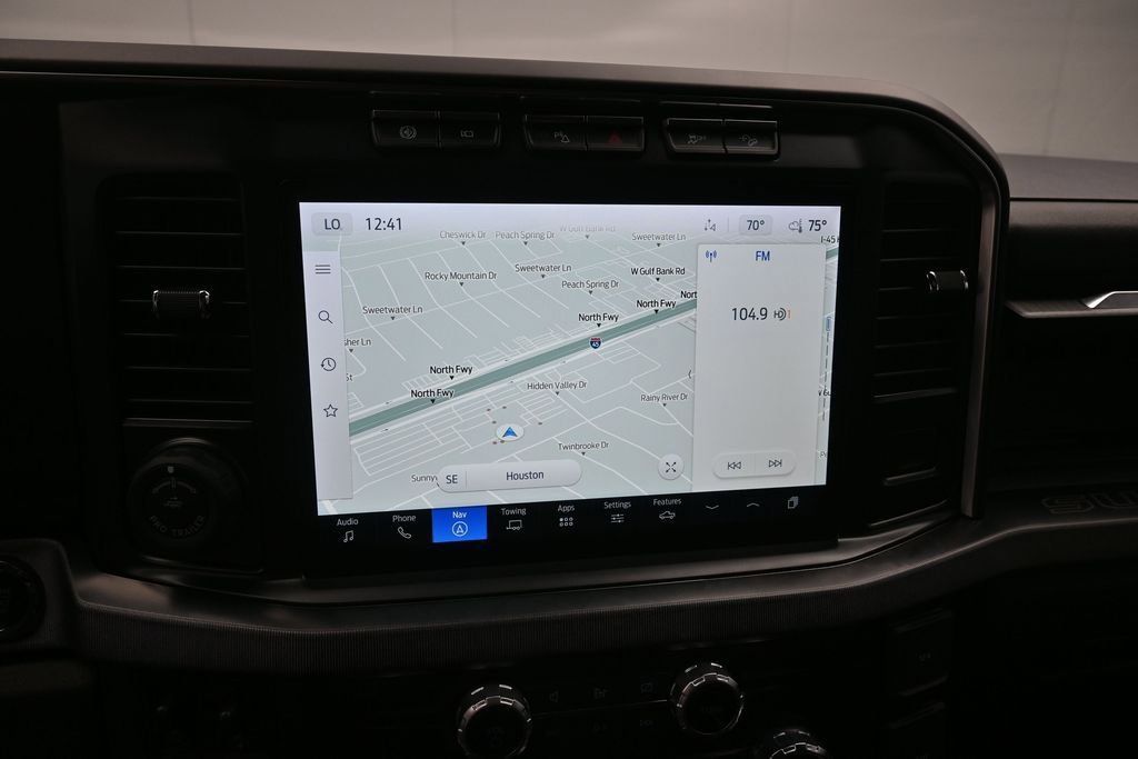 Used 2023 Ford F350 Platinum w/ FX4 Off-Road Package AWD/4WD image 4