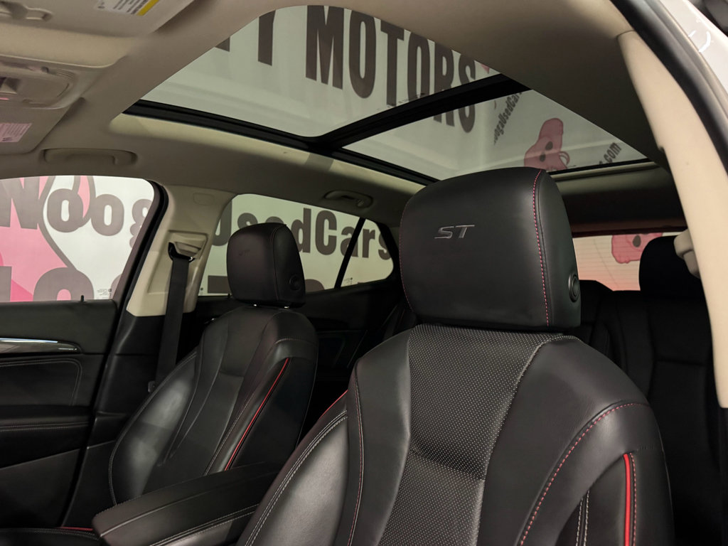 Used 2023 Buick Envision Essence w/ Sport Touring Package FWD image 19
