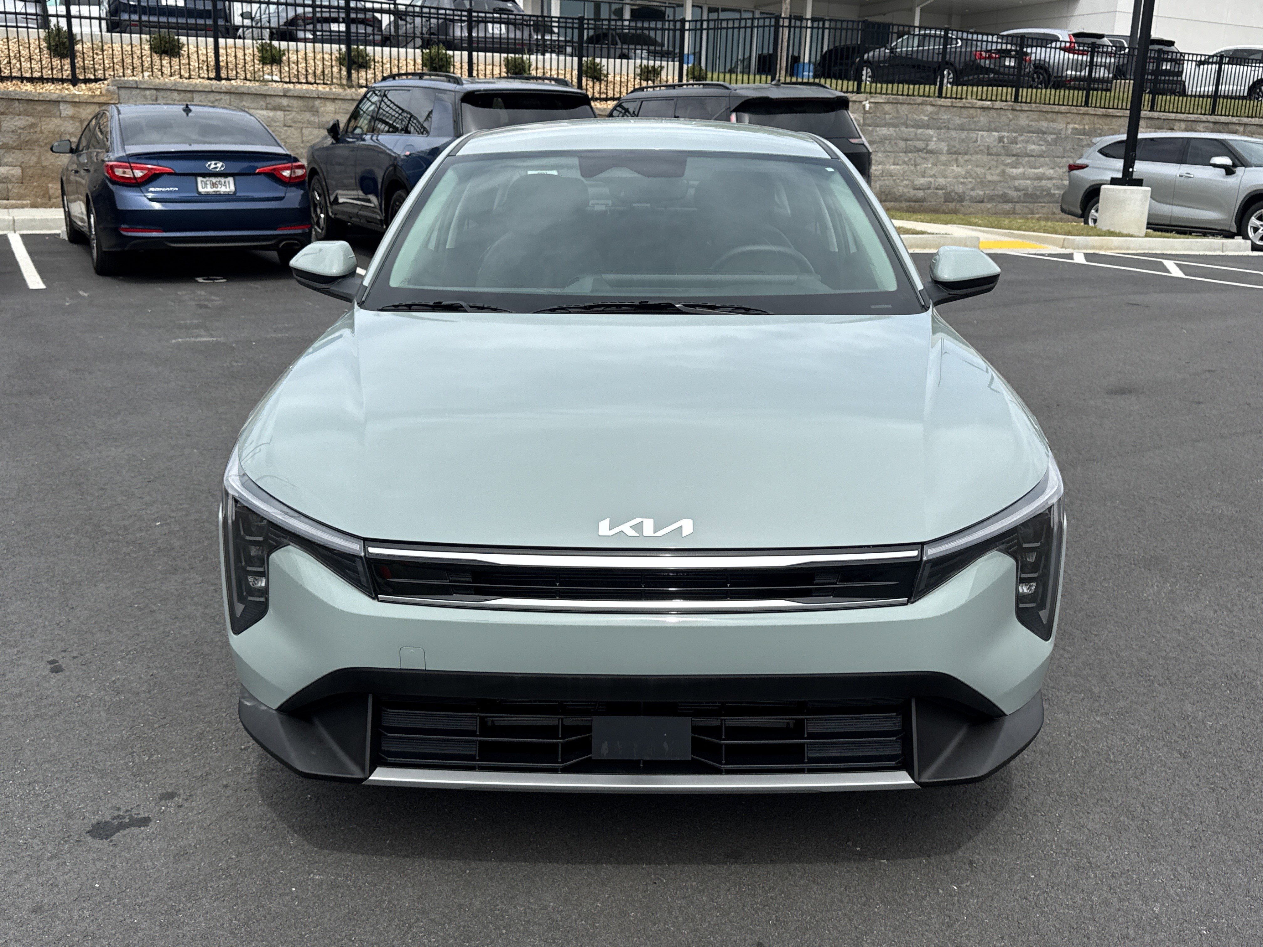 Certified 2025 Kia K4 EX image 2