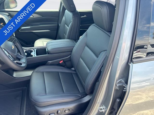 New 2026 Chevrolet Traverse LT w/ Driver Confidence Package FWD image 11