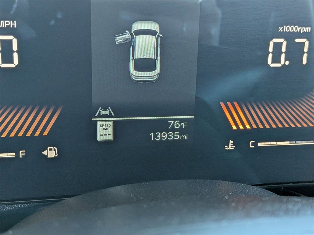 Used 2025 Kia K4 LXS image 15