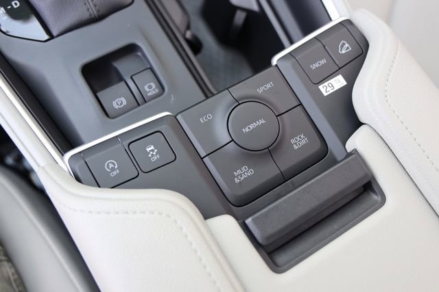 New 2026 Toyota Grand Highlander XLE image 24