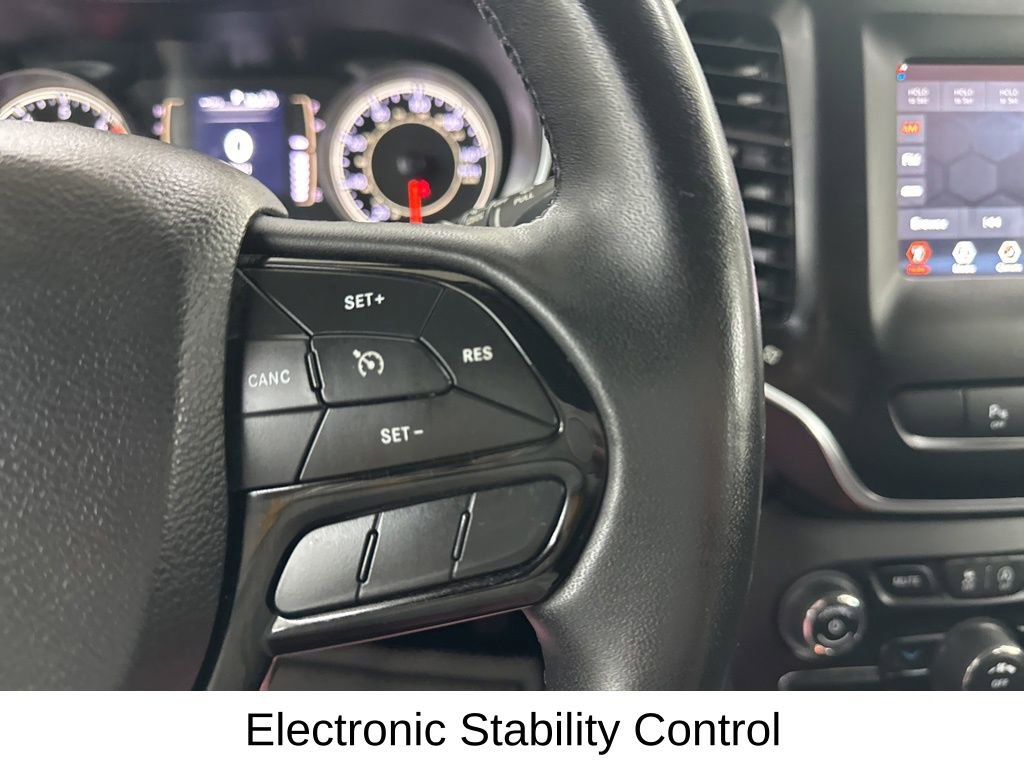 Used 2021 Jeep Cherokee Latitude Plus image 36