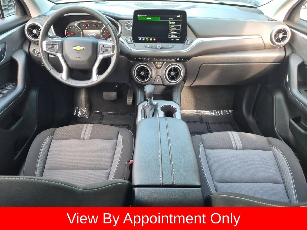 Used 2025 Chevrolet Blazer LT FWD image 26