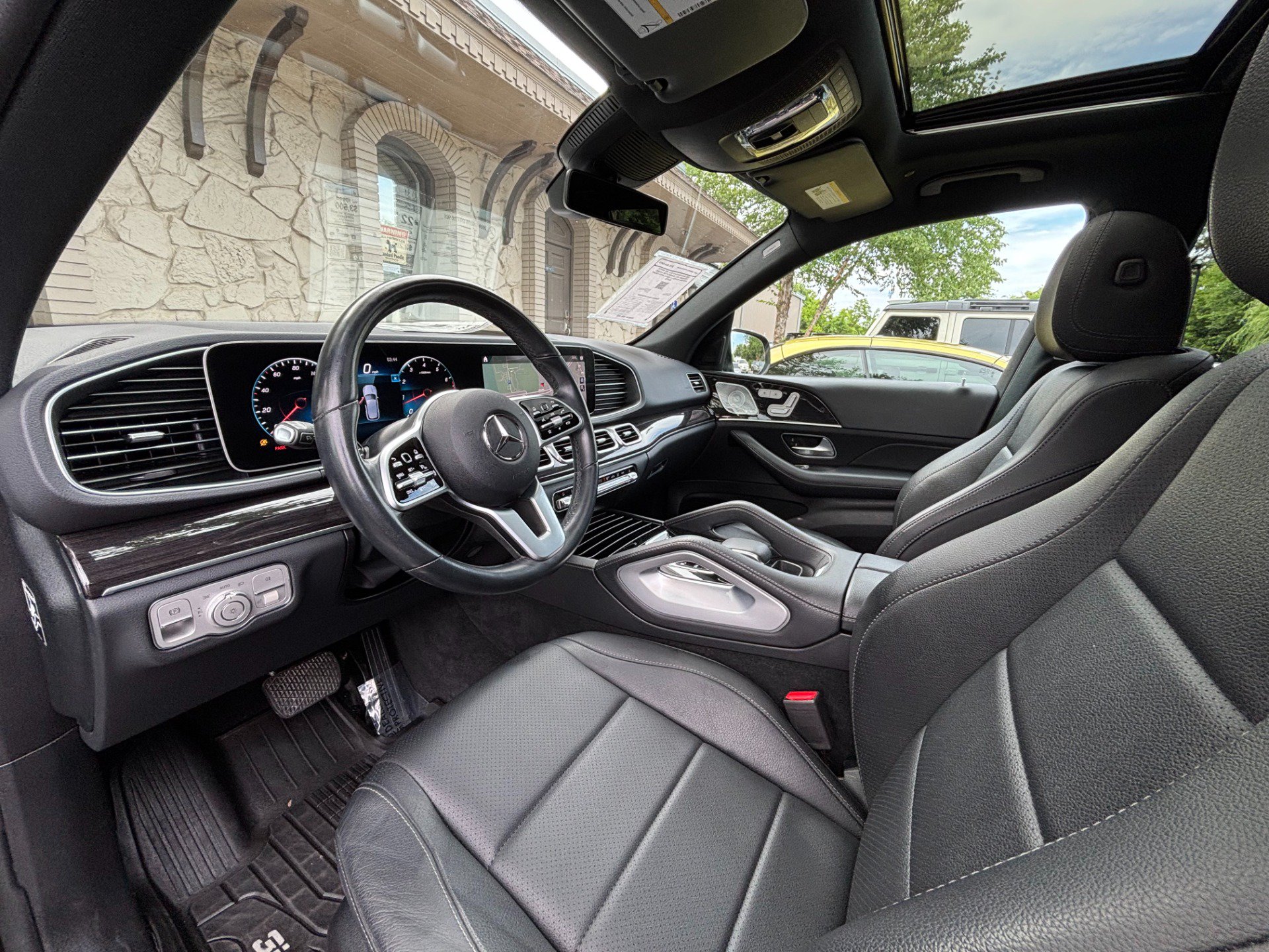 Used 2020 Mercedes-Benz GLE 350 4MATIC image 18