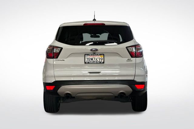 Used 2017 Ford Escape SE image 6