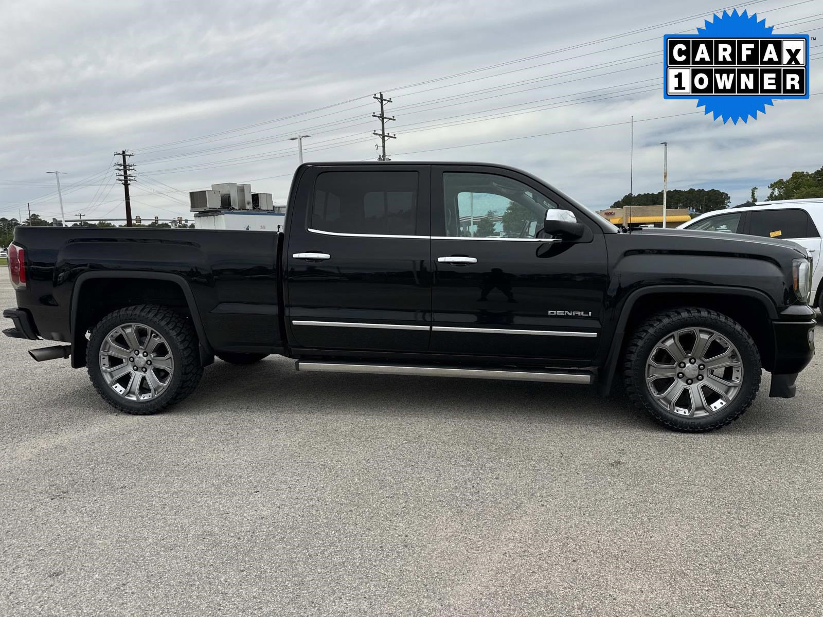 Used 2018 GMC Sierra 1500 Denali w/ Denali Ultimate Package AWD/4WD image 2
