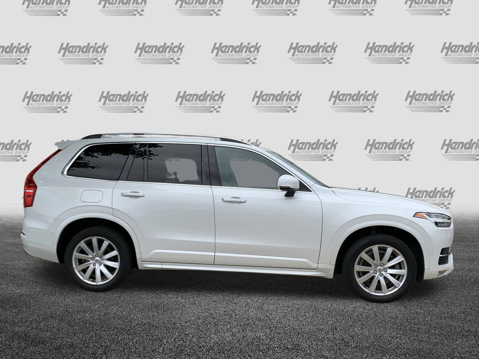 Used 2019 Volvo XC90 T6 Momentum w/ Advanced Package AWD/4WD image 11