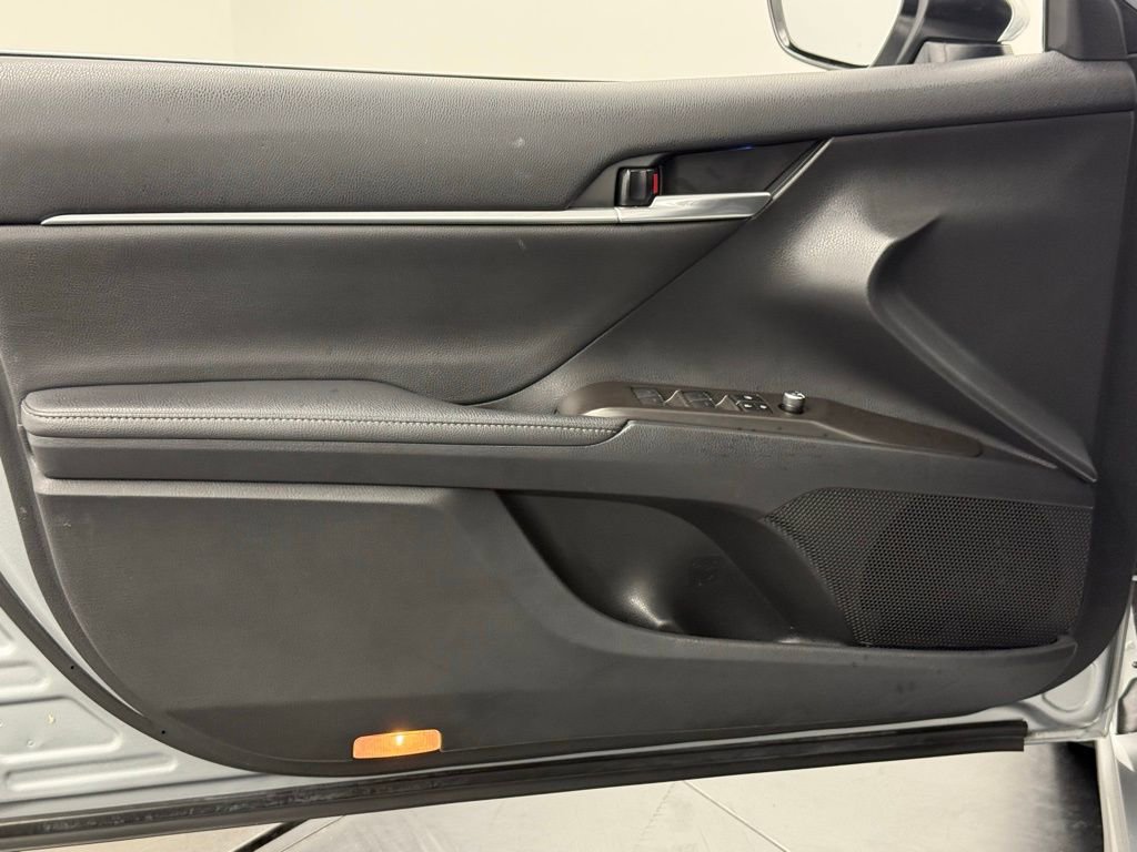 Used 2023 Toyota Camry XSE w/ Cold Weather Package FWD image 13