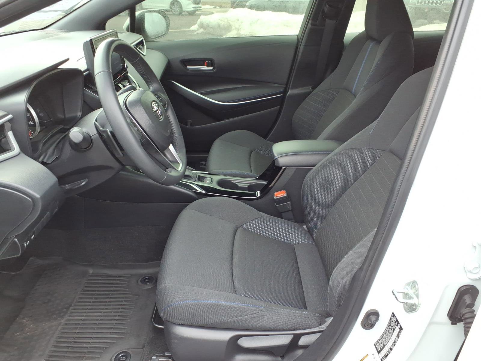 Used 2022 Toyota Corolla SE image 5