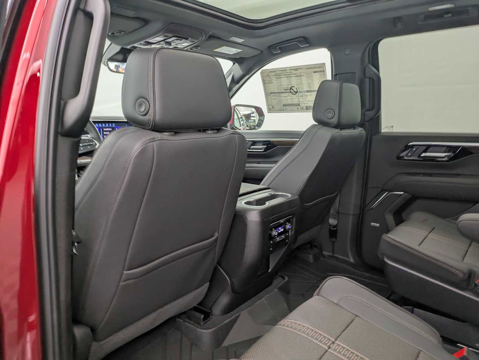 New 2026 Chevrolet Suburban High Country image 19
