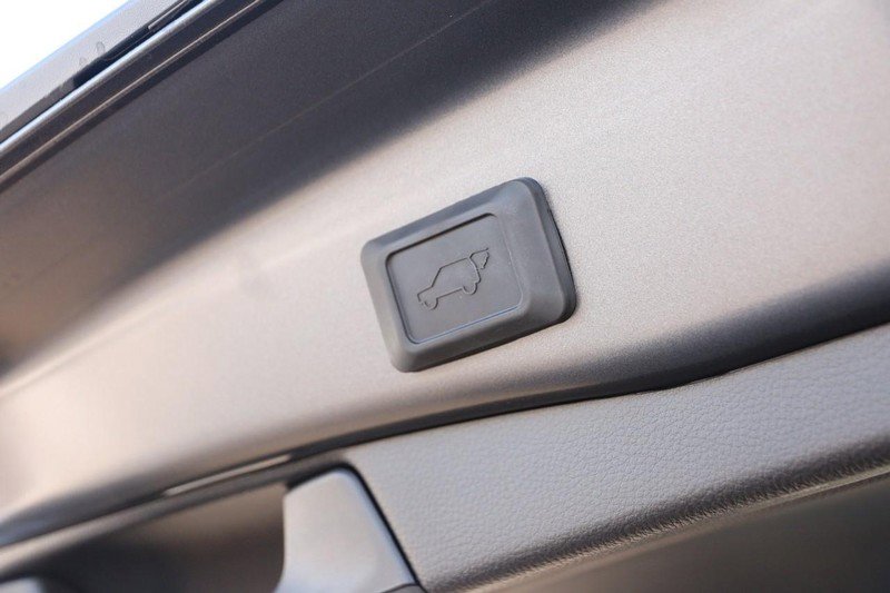 New 2025 Toyota RAV4 XLE Premium w/ Weather Package image 8