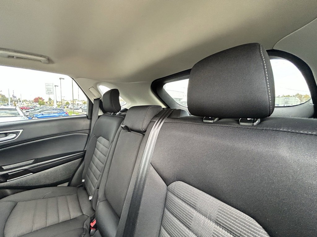 Used 2023 Ford Edge SEL image 30