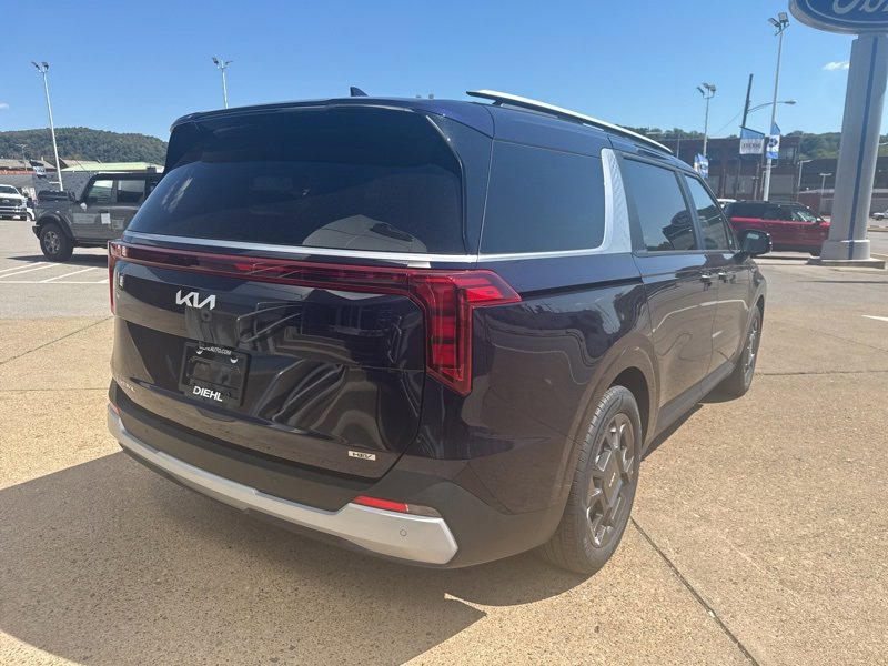 New 2026 Kia Carnival EX image 7