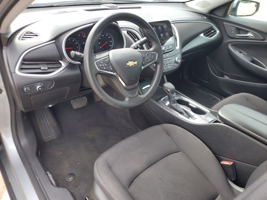 Used 2024 Chevrolet Malibu LT image 15