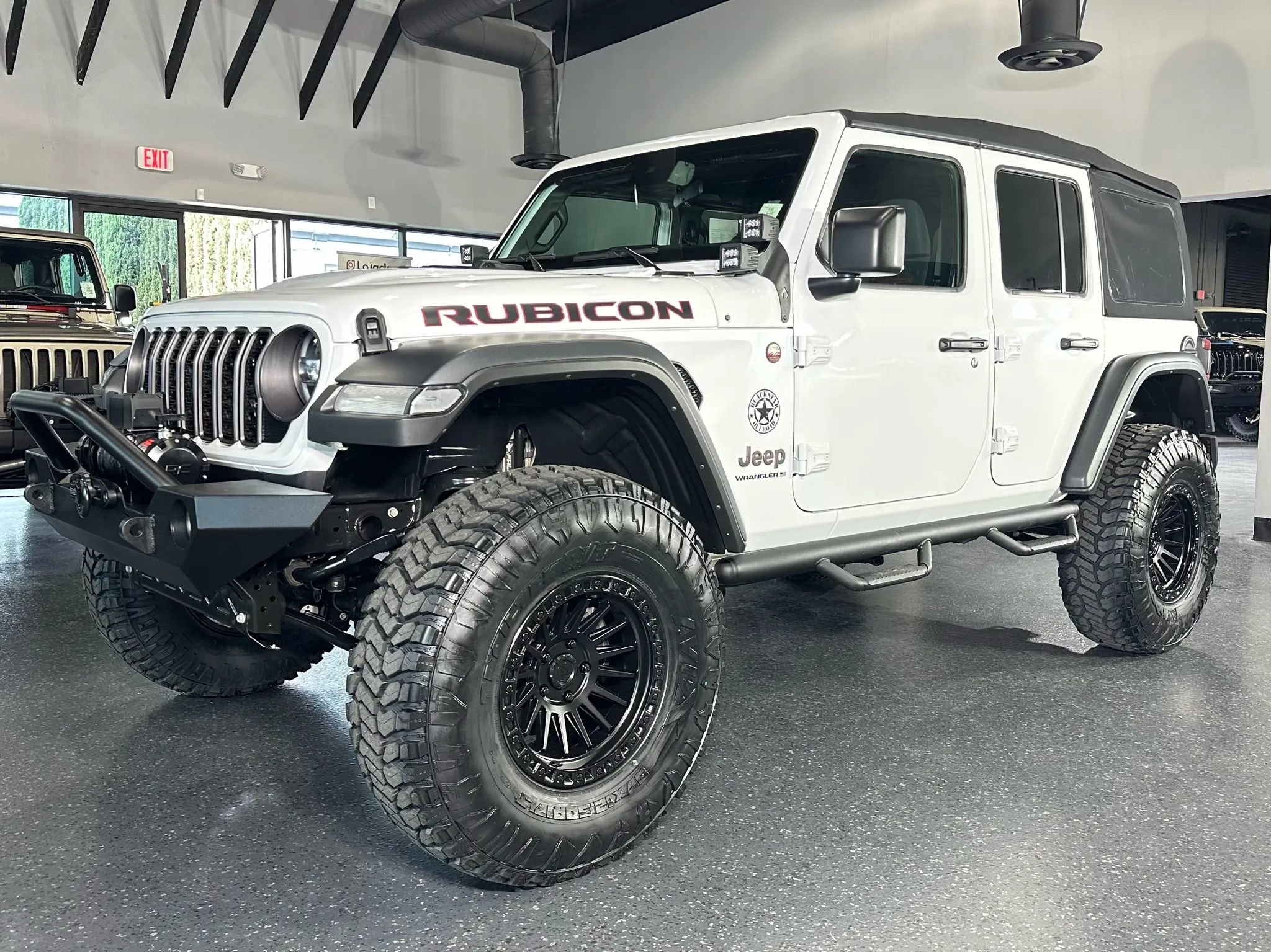 Used 2024 Jeep Wrangler Unlimited Rubicon w/ Convenience Group image 6