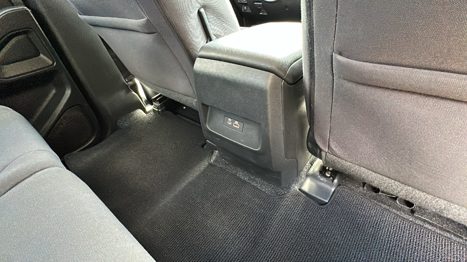 Used 2022 Nissan Frontier SV AWD/4WD image 24
