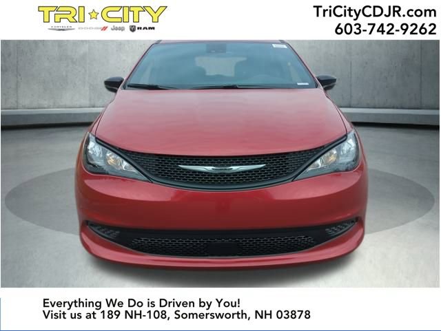 New 2026 Chrysler Voyager LX image 8