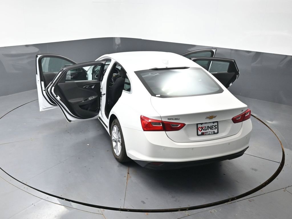 Used 2025 Chevrolet Malibu LT FWD image 61