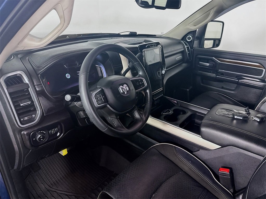 Used 2024 RAM 3500 Laramie image 30