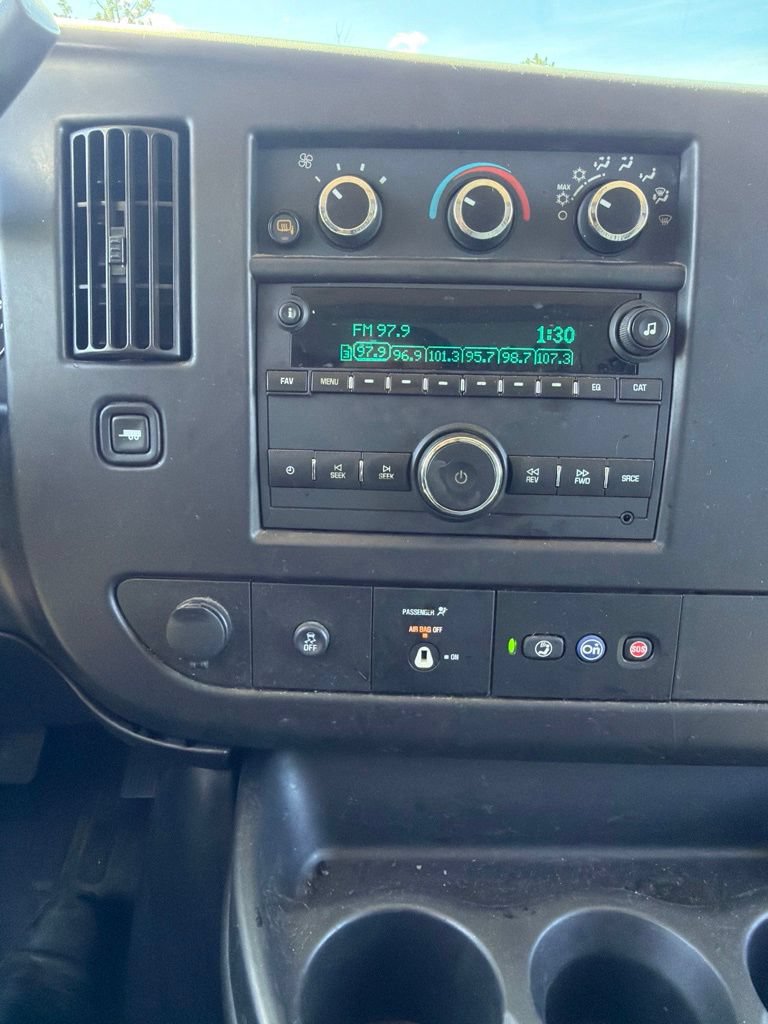 Used 2022 Chevrolet Express 2500 w/ Driver Convenience Package RWD image 19