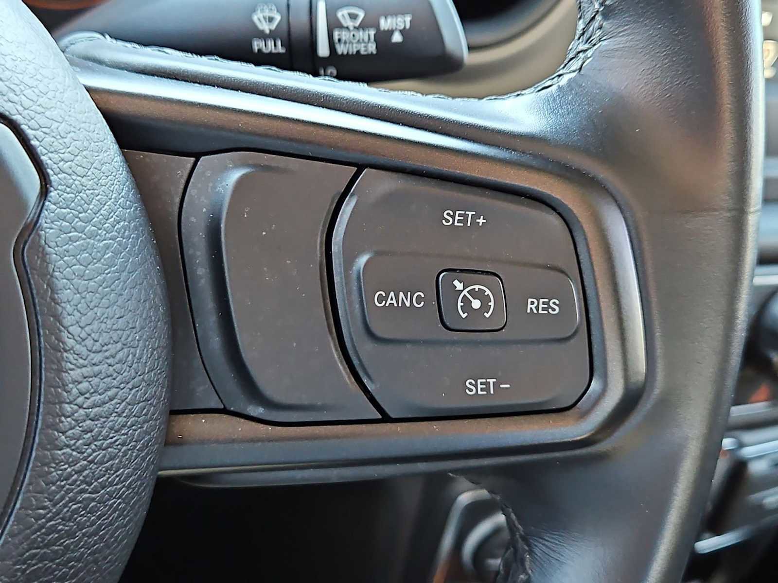 Used 2022 Jeep Gladiator Sport image 23